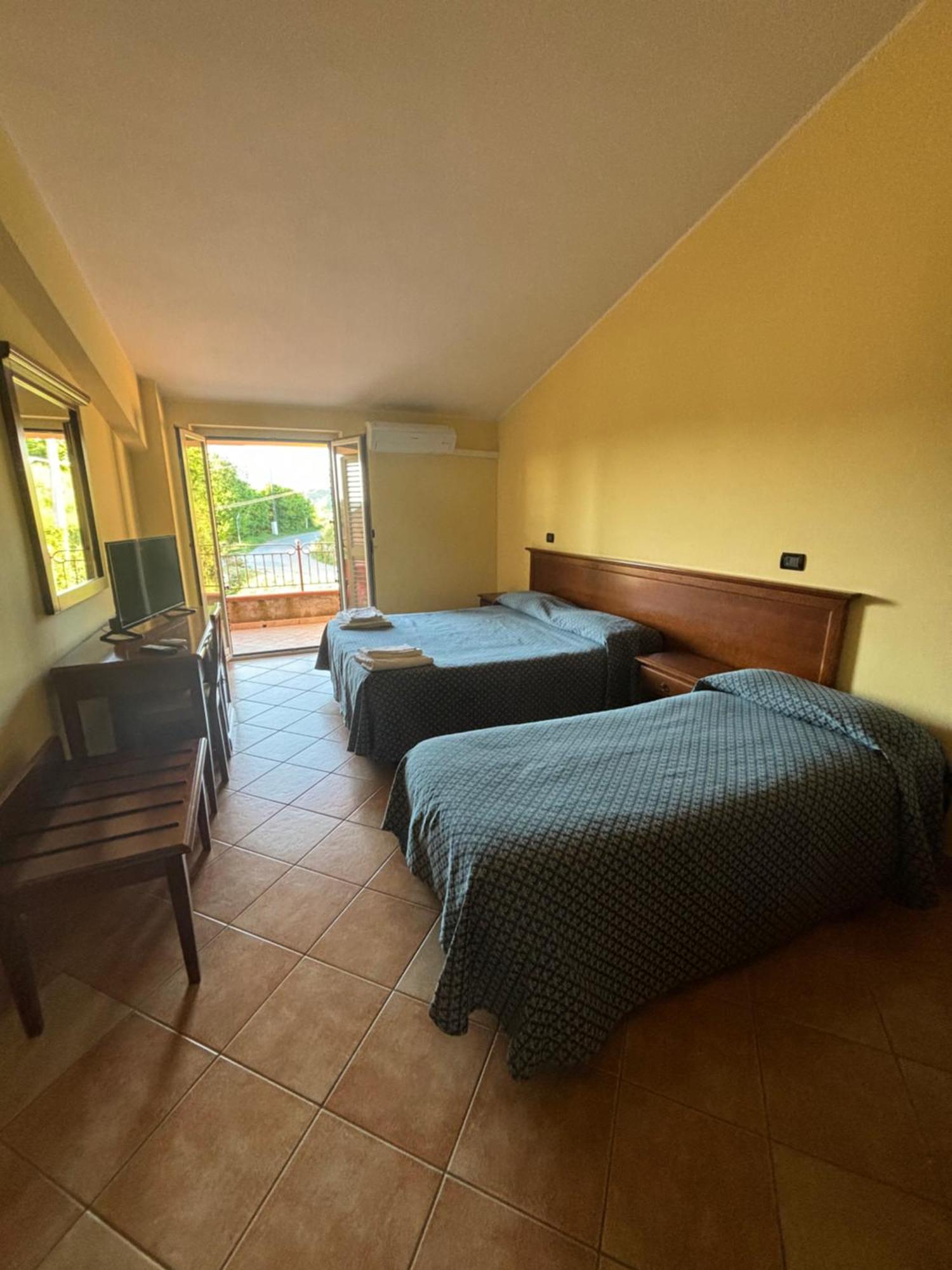 La Nuova Locanda Orsomarso Bagian luar foto