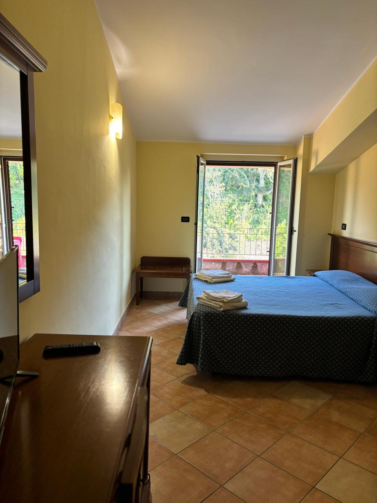 La Nuova Locanda Orsomarso Bagian luar foto