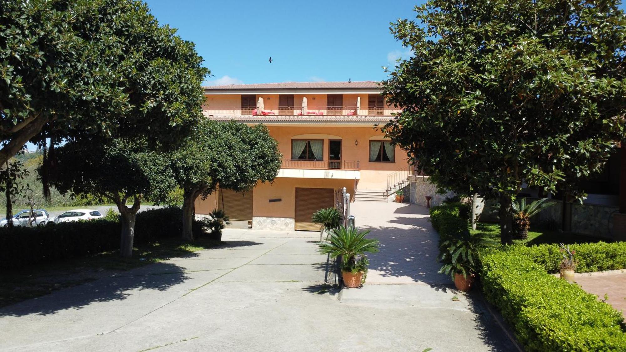 La Nuova Locanda Orsomarso Bagian luar foto